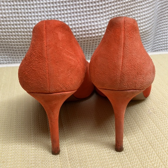 Troy Burch Suede Pumps - Picture 3 of 6